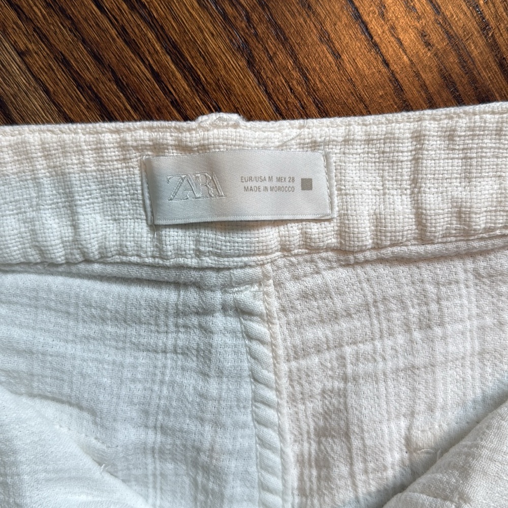 Zara Cream linen capri Pants - Picture 2 of 2